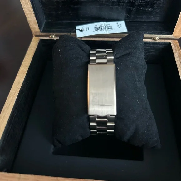 Shinola Vinton 38mm Champagne Gold Watch with White Dial. Unisex - Picture 3 of 17